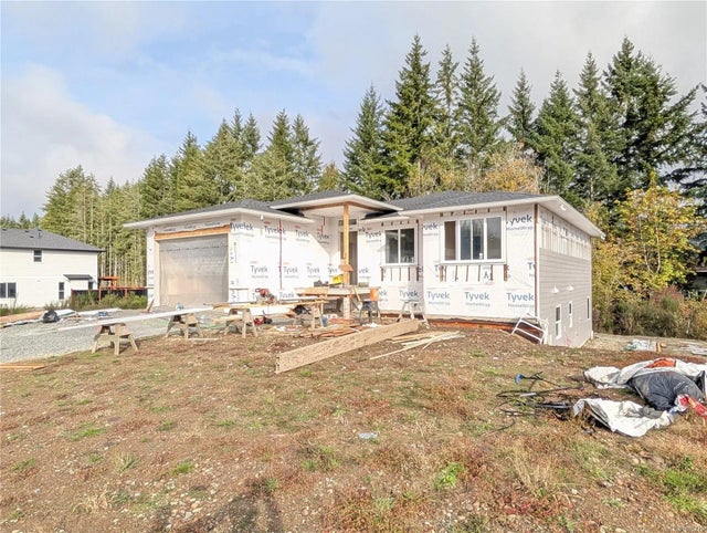 4 of 37 - 149 Edgewood Dr, Lake Cowichan, BC