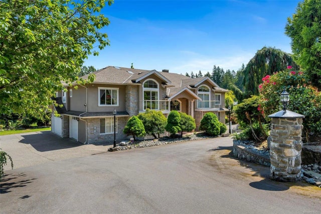 2 of 80 - 5549 Alderley Rd, Saanich, BC