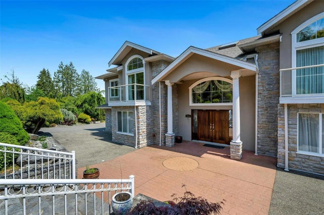 4 of 80 - 5549 Alderley Rd, Saanich, BC