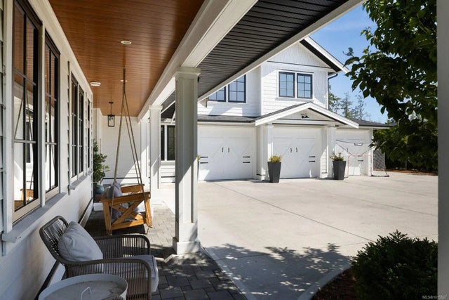 2 of 44 - 10730 Bayfield Rd, North Saanich, BC