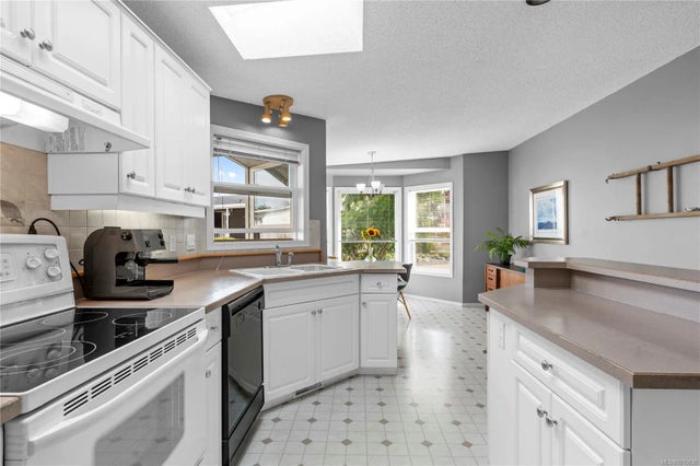3 of 43 - 6325 Metral Dr 46, Nanaimo, BC