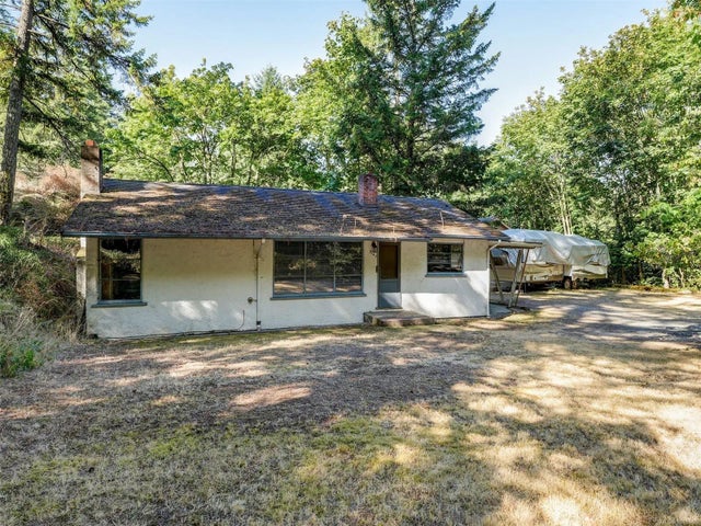 2 of 14 - 5142 West Saanich Rd, Saanich, BC