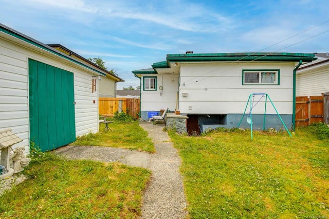 3 of 23 - 3582 11th Ave, Port Alberni, BC