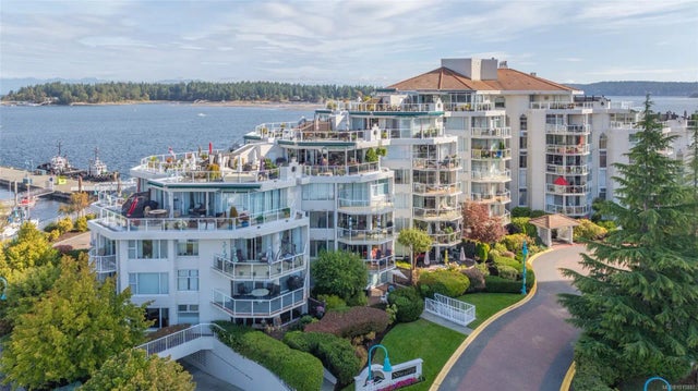 4 of 42 - 150 Promenade Dr 207, Nanaimo, BC