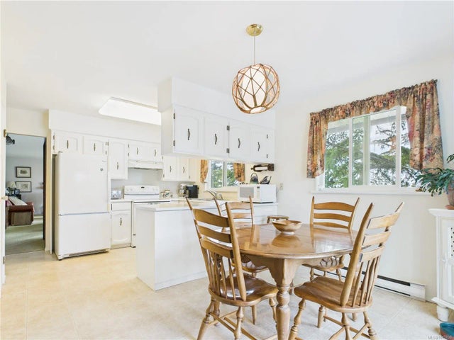 2 of 52 - 1920 Mills Rd, North Saanich, BC