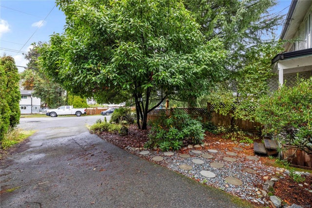 2 of 27 - 3711 Long Lake Terr, Nanaimo, BC