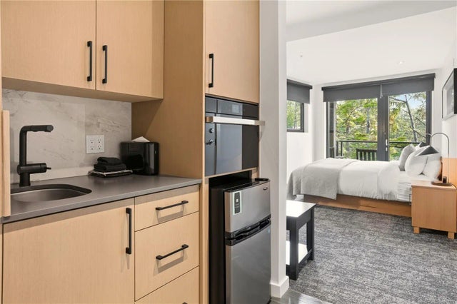 5 of 17 - 596 Marine Dr 302, Ucluelet, BC