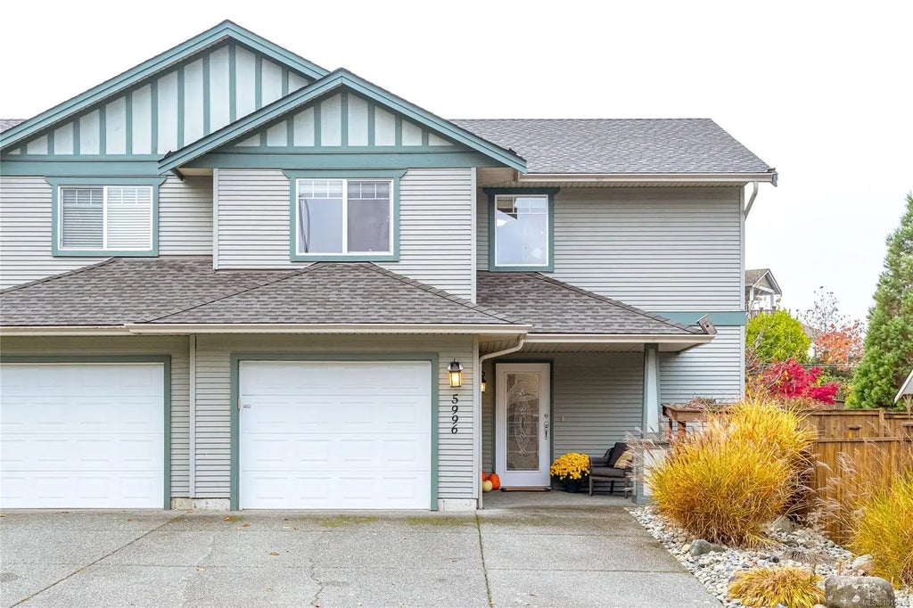 5996 Rockridge Rd, Duncan