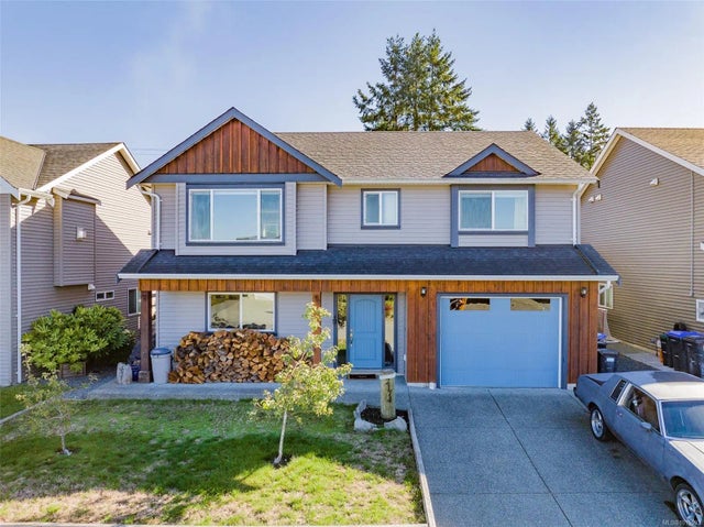 1 of 42 - 2174 Village Dr, Nanaimo, BC