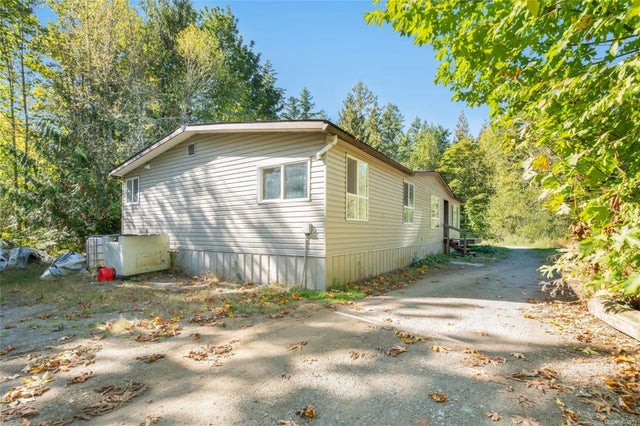 4 of 79 - 2560 Grafton Ave, Coombs, BC