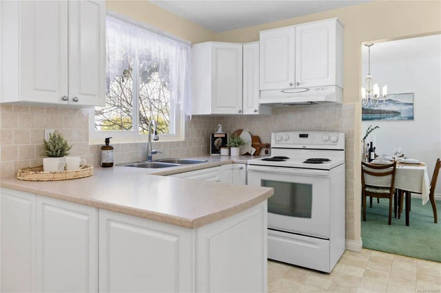 4 of 29 - 3130 Smugglers Hill Dr, Nanaimo, BC