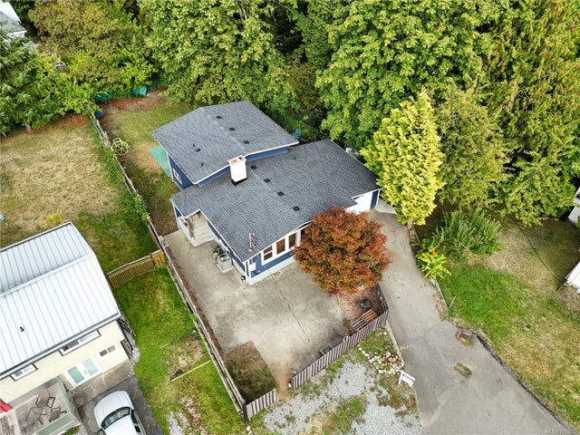 2 of 40 - 3023 Holly St, Chemainus, BC