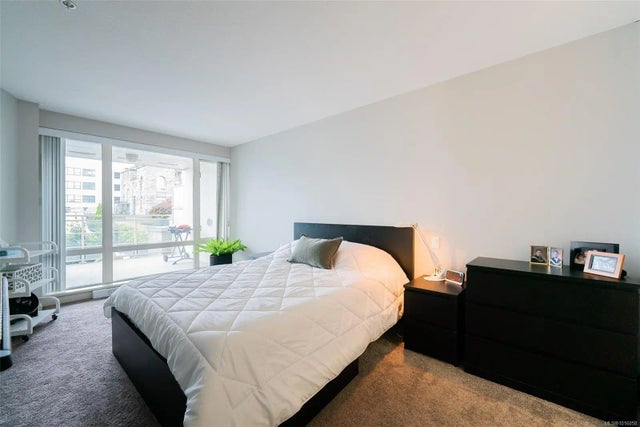 4 of 53 - 38 Front St 208, Nanaimo, BC