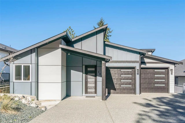 1 of 46 - 124 Hawk Point Rd, Nanaimo, BC