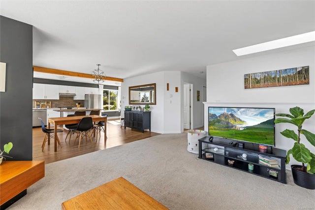 4 of 72 - 1184 Centre Rd, Qualicum Beach, BC