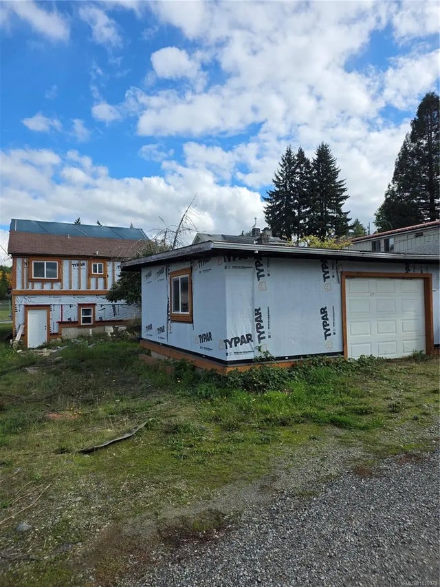 4 of 15 - 3218 7th Ave, Port Alberni, BC