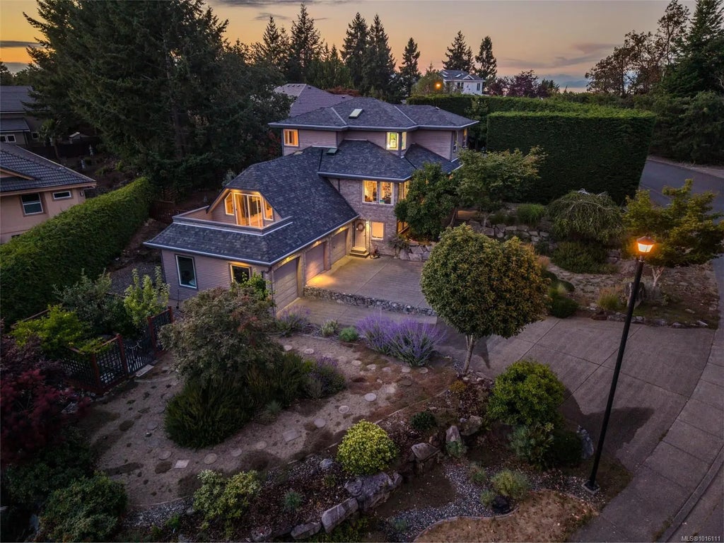 3383 Rockhampton Rd, Nanoose Bay