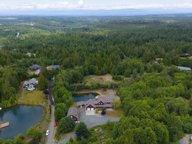 2 of 94 - 1655 Wyatt's Way, Qualicum Beach, BC