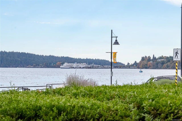 4 of 26 - 2815 Departure Bay Rd 212, Nanaimo, BC