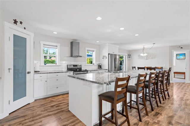 4 of 68 - 911 Poplar Way, Hilliers, BC