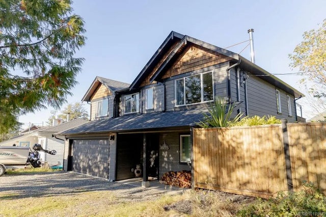 2 of 48 - 1301 Pine Rd, Ucluelet, BC