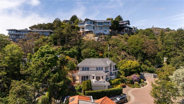 1 of 41 - 335 King George Terr, Oak Bay, BC