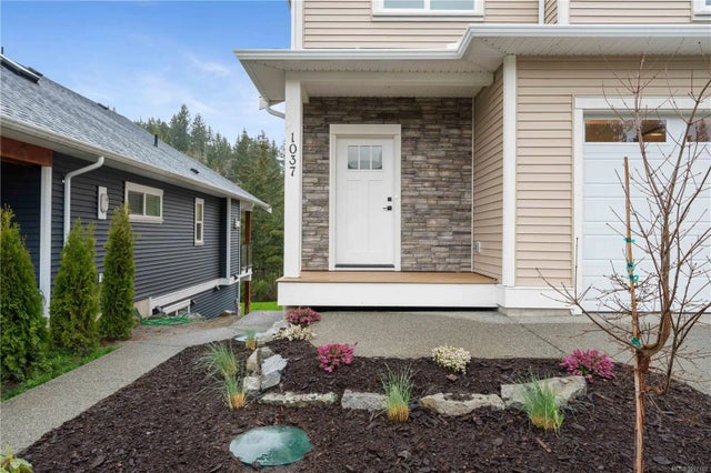 4 of 43 - 1037 Rozzano Pl, Ladysmith, BC