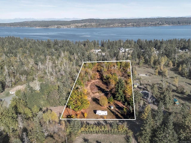 2 of 22 - Lot 5 Country Rd, Fanny Bay, BC