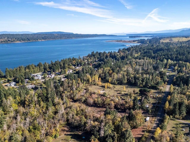 3 of 22 - Lot 5 Country Rd, Fanny Bay, BC