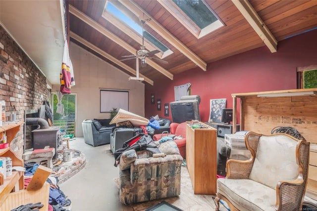 2 of 18 - 400 Manse Rd, Parksville, BC