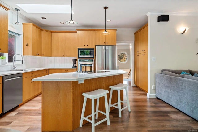 4 of 48 - 1193 Garden Gate Dr, Central Saanich, BC