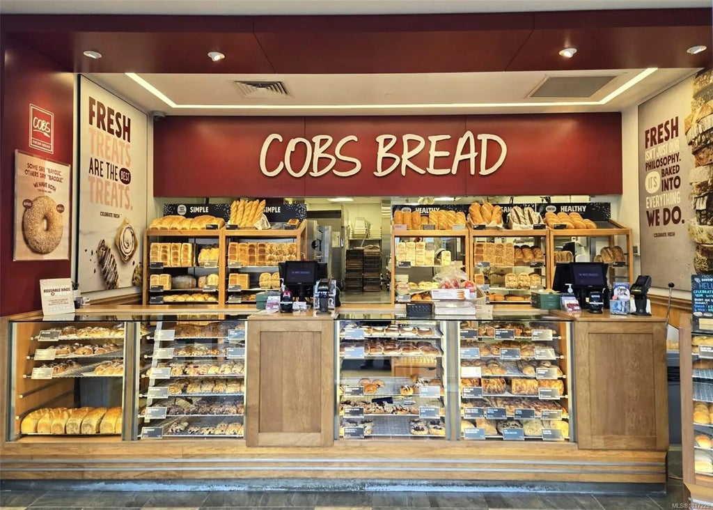 31 Helmcken Rd 110, View Royal