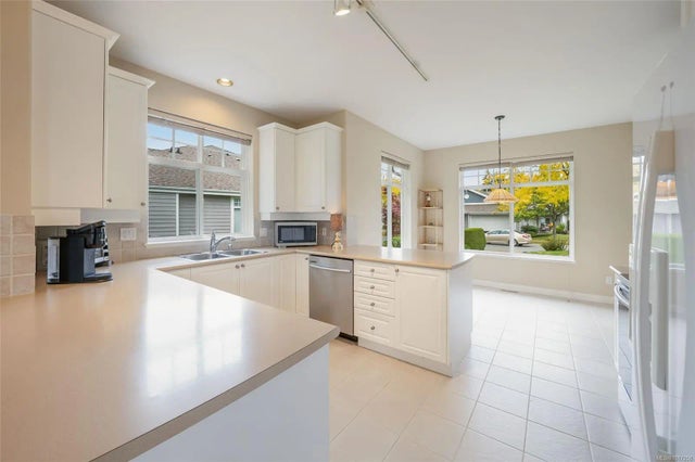 4 of 37 - 1358 Saturna Dr, Parksville, BC