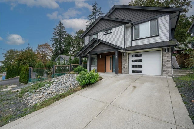 1 of 28 - 2149 Salmon Rd, Nanaimo, BC