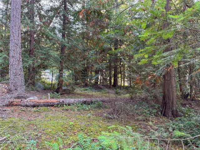 2 of 11 - 849 Mary Rd, Gabriola Island, BC