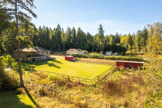 2 of 82 - 315 Allsbrook Rd, Coombs, BC