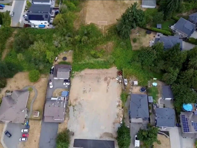 2 of 7 - (lt-2) 4205 Jingle Pot Rd, Nanaimo, BC
