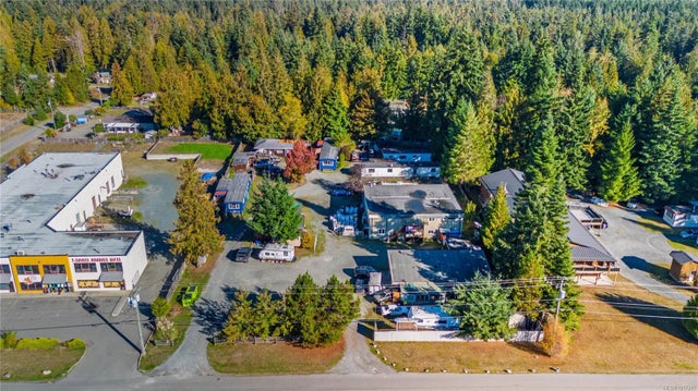 1 of 13 - 3117 Van Horne Rd, Qualicum Beach, BC