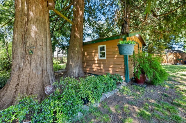 5 of 37 - 1028 Jenkins Ave, Langford, BC