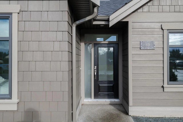 2 of 28 - 200 Acacia St, Parksville, BC