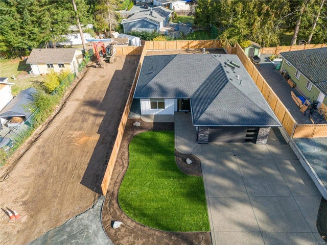 4 of 68 - 440 Craig St, Parksville, BC