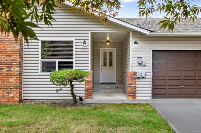 3 of 24 - 4340 Butternut Dr, Nanaimo, BC
