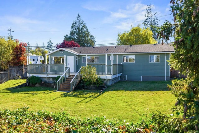 3 of 38 - 195 Moss Ave, Parksville, BC