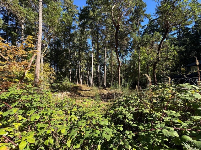 3 of 15 - 164 Pirates Lane, Protection Island, BC