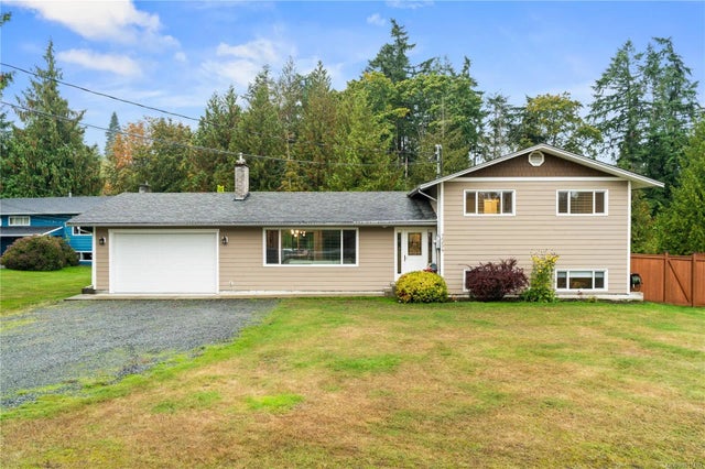 1 of 51 - 7554 Superior Rd, Lantzville, BC