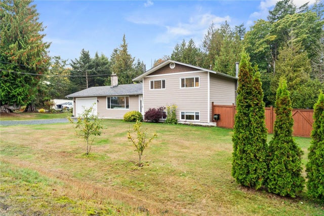 3 of 51 - 7554 Superior Rd, Lantzville, BC