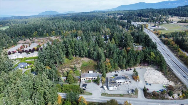 5 of 12 - 865 Shawnigan-mill Bay Rd, Mill Bay, BC