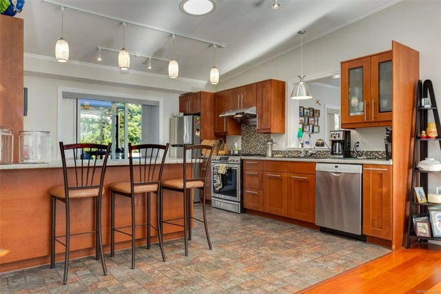 5 of 42 - 3740 Elworthy Pl, Nanaimo, BC