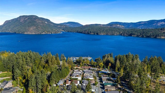 1 of 33 - 1265 Cherry Point Rd 19, Cowichan Bay, BC