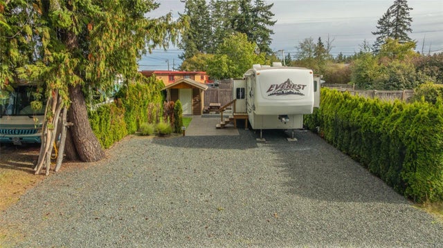 1 of 26 - 6050 Island Hwy 44, Qualicum Beach, BC